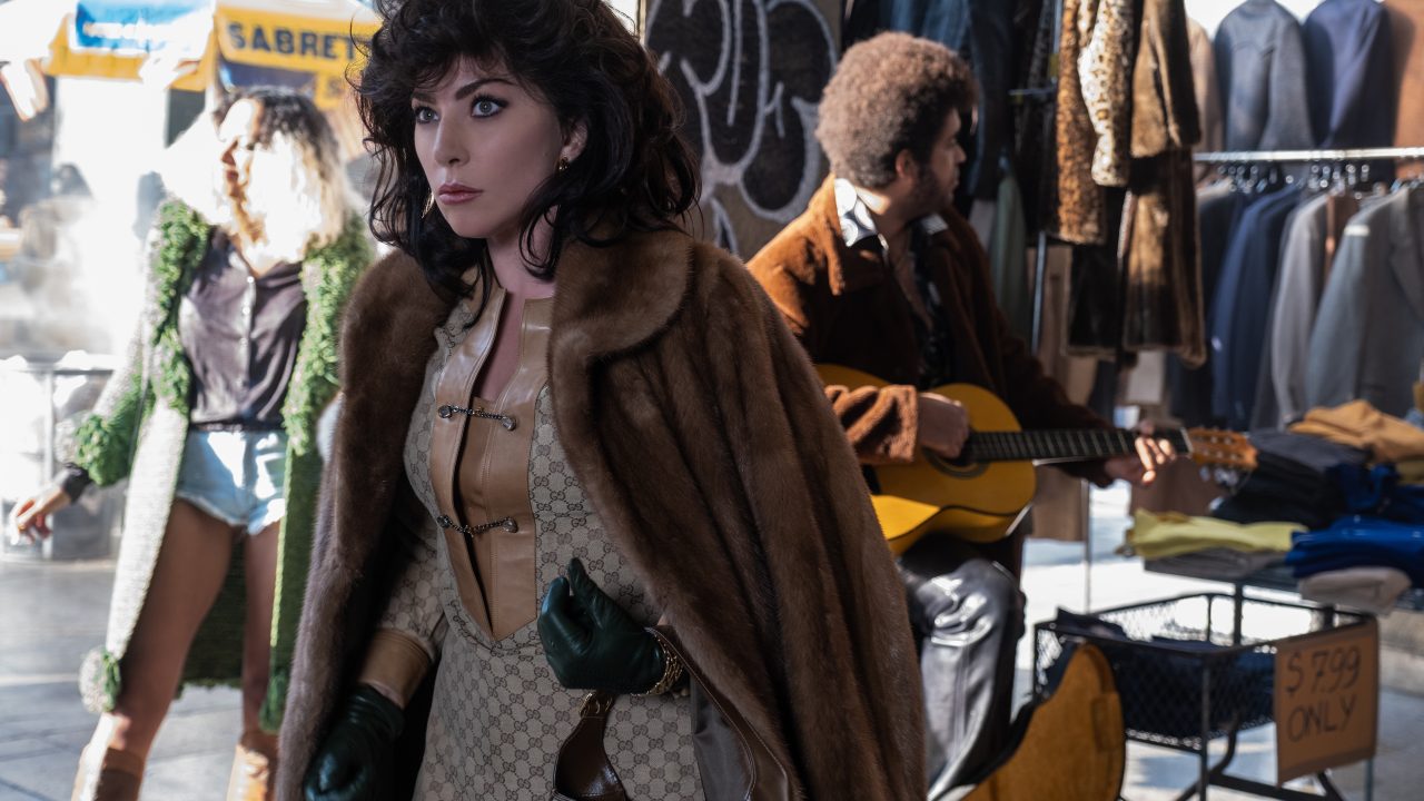 G_00924_RC
Lady Gaga stars as Patrizia Reggiani in Ridley Scott’s
HOUSE OF GUCCI
A Metro Goldwyn Mayer Pictures film
Photo credit: Fabio Lovino
© 2021 Metro-Goldwyn-Mayer Pictures Inc. All Rights Reserved.