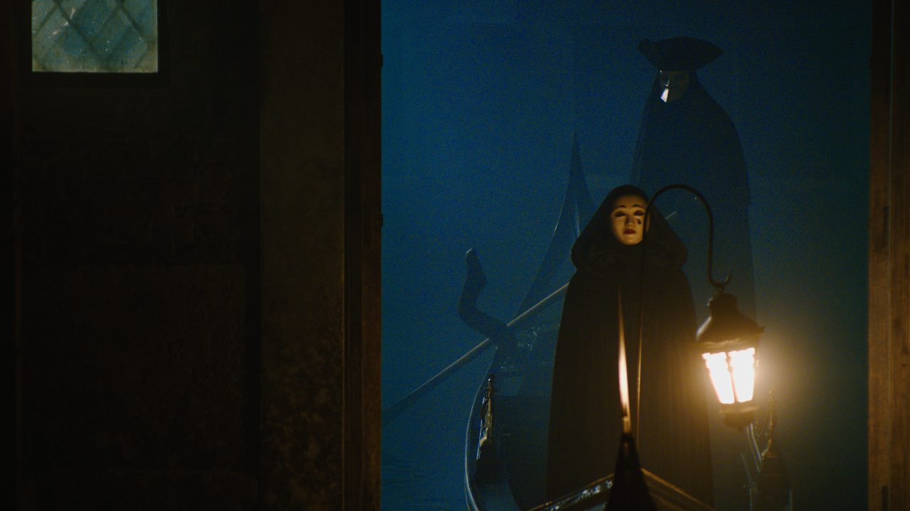 A scene from 20th Century Studios' A HAUNTING IN VENICE. Photo courtesy of 20th Century Studios. © 2023 20th Century Studios. All Rights Reserved.