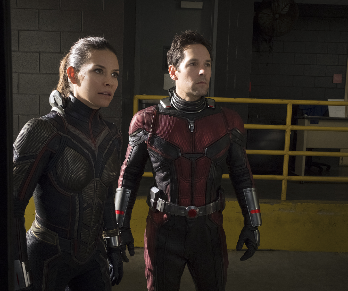 Marvel Studios ANT-MAN AND THE WASP..L to R: The Wasp/Hope van Dyne (Evangeline Lilly) and Ant-Man/Scott Lang (Paul Rudd) ..Photo: Ben Rothstein..©Marvel Studios 2018