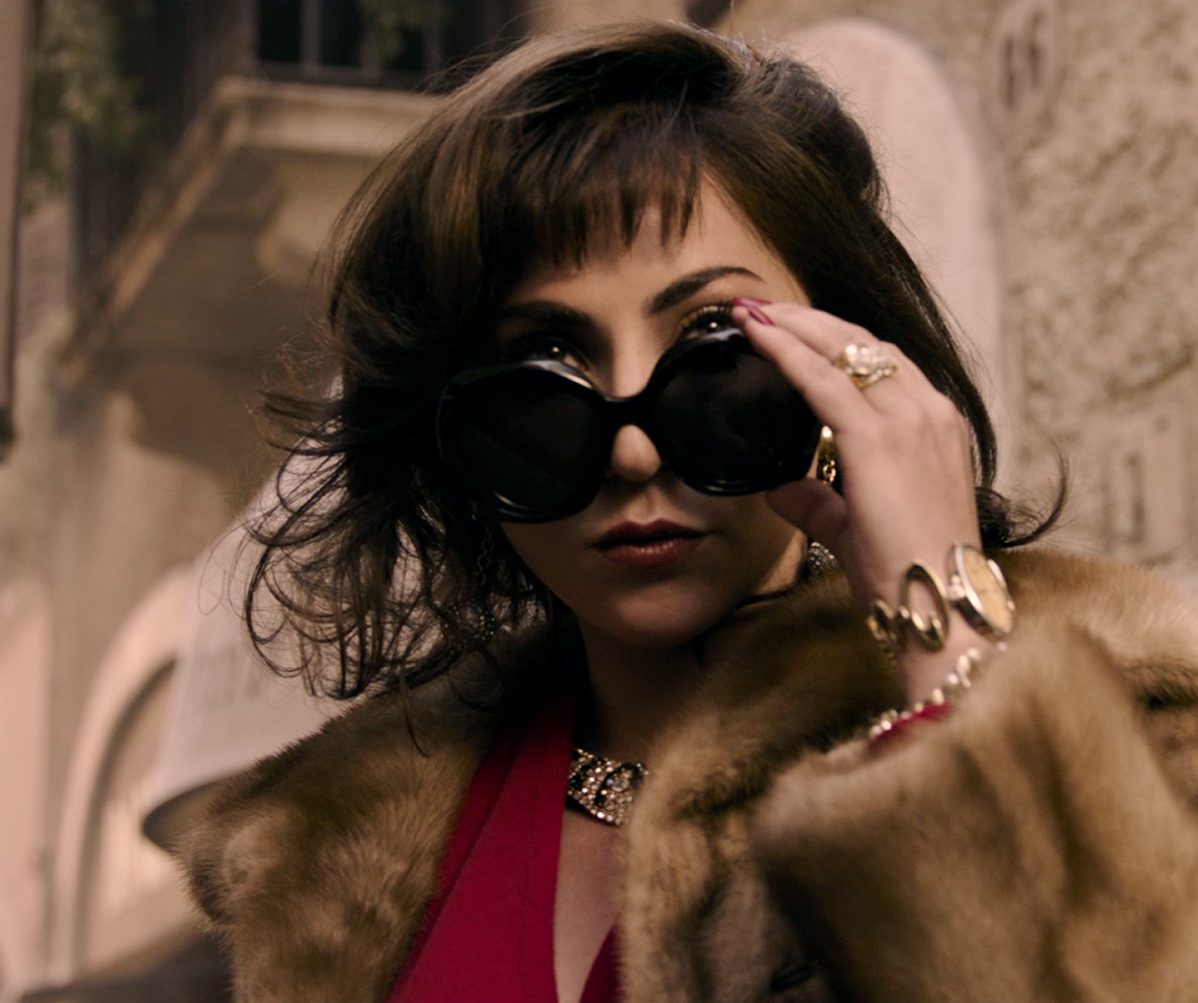 HoG_TP_00170_R
Lady Gaga stars as Patrizia Reggiani in Ridley Scott’s
HOUSE OF GUCCI
A Metro Goldwyn Mayer Pictures film
Photo credit: Courtesy of Metro Goldwyn Mayer Pictures Inc
© 2021 Metro-Goldwyn-Mayer Pictures Inc. All Rights Reserved.